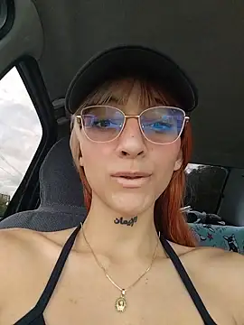 Dani-peggin webcam