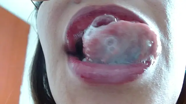 miss_evoleth2 webcam