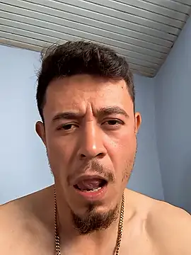 Paploesco026 webcam