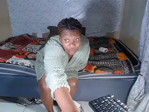 TyraTrixie webcam