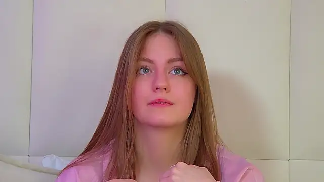 SofiaSarvains webcam