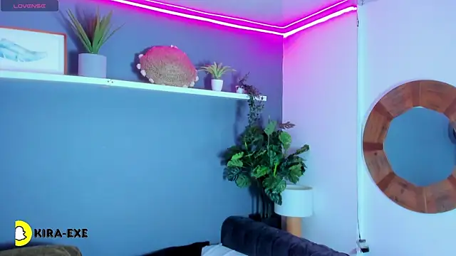 Kira_Exe_ webcam