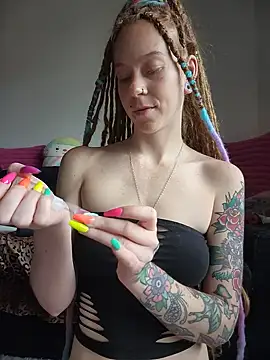 LucidLucy live cam on StripChat
