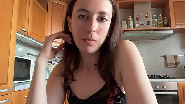 Flamingo_Queen live cam on StripChat