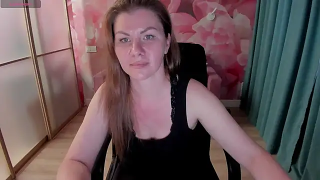 LunaKissesx webcam