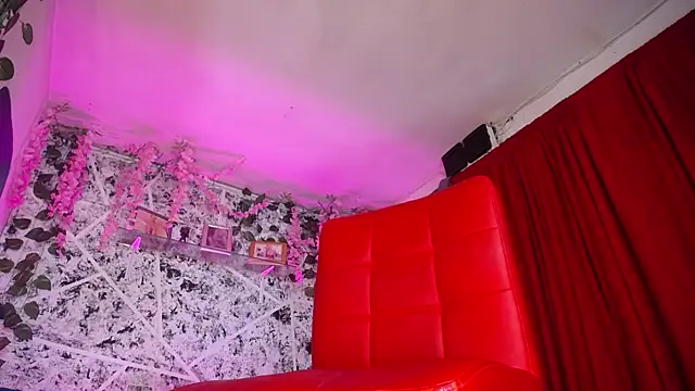 hornytsblonde