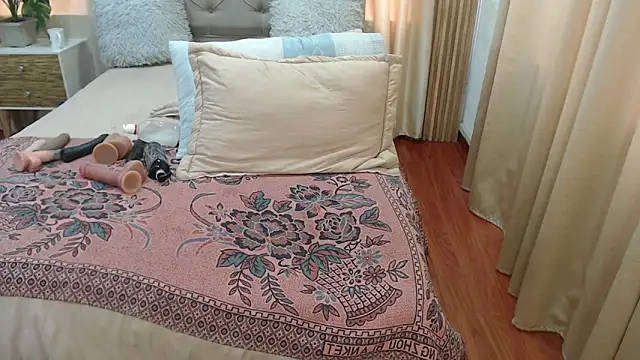 sasi_luna webcam