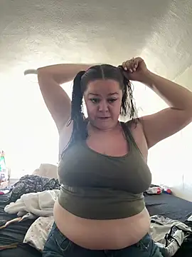mommyxxmilkerxx webcam