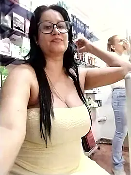 keilymadam (G young) - Show boobs with samantha