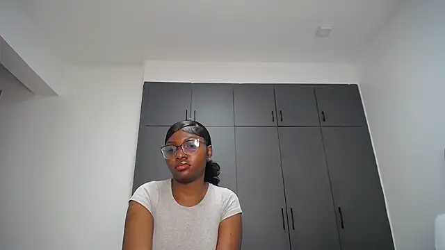 Pretty_Liya08 webcam