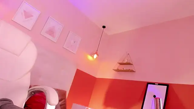 Amber_gold_ webcam