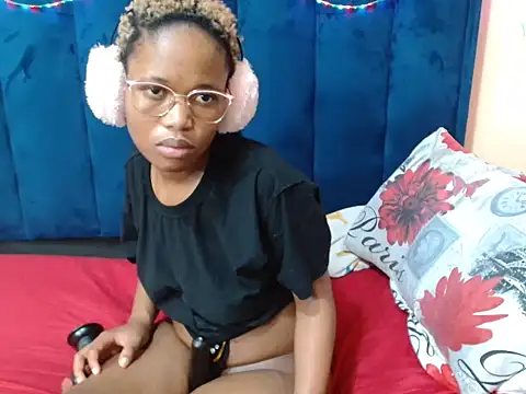 HotCreamyTea webcam