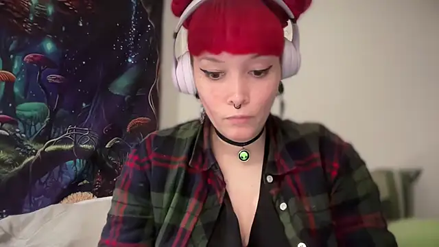 frrannkie (Ask my age) - hj with boobs oiled