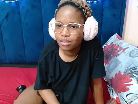hotcreamytea (F teen) - dildo inside pussy