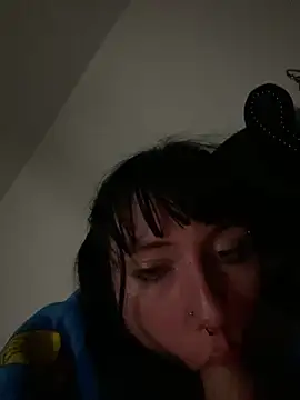 sexi_gurl99 (F young) - Fuck myself with a 10 inch Dildo
