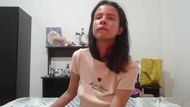 nathaly_jones_ live cam on StripChat