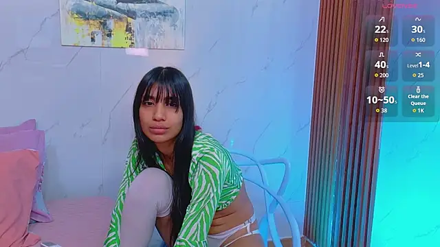 littlee_emilyy_ live cam on StripChat