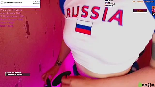 KristinaScott live cam preview on Stripchat