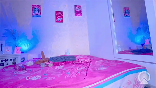 AMAIAA_LOVE webcam