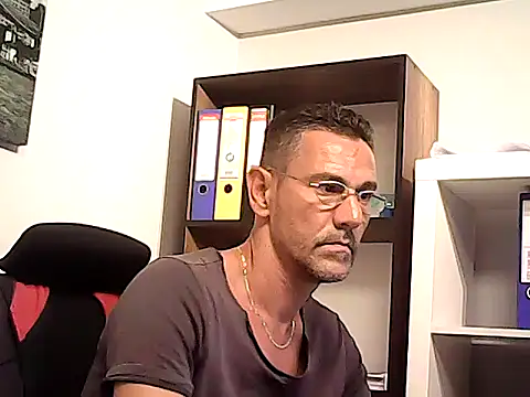 mastercharisma35 webcam