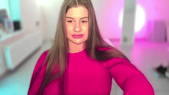 JuicyHelenX webcam