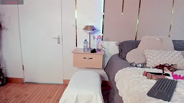 Jadeh_Williams02 webcam