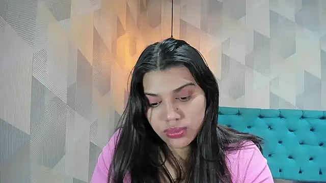 LindaBreeS webcam