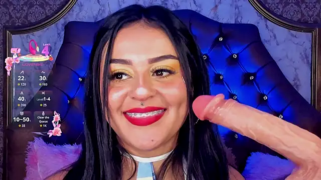 SoffiQueen webcam