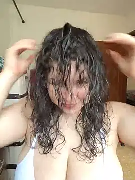 SeleneLuminari8 webcam