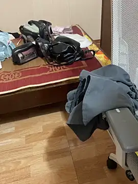 Mina048 webcam