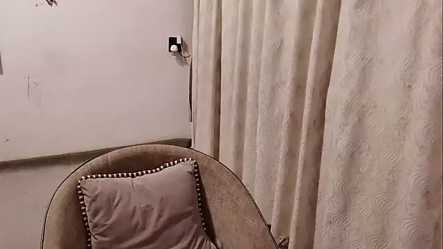 Shi_luo2025 webcam