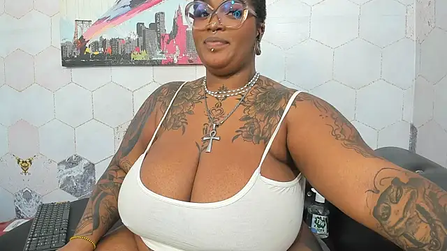 Anaa_Fuentess webcam