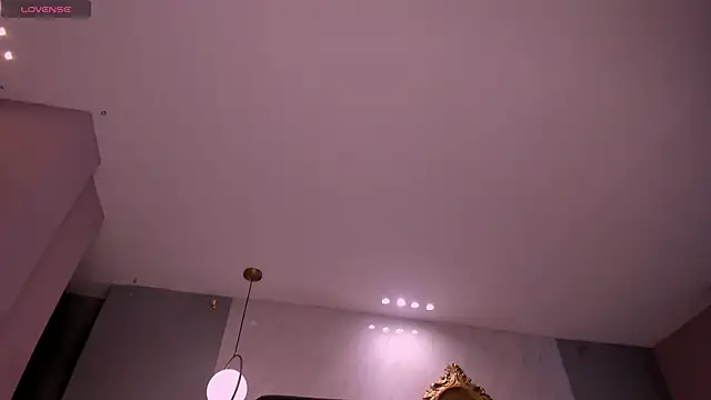 GiannaWatson webcam