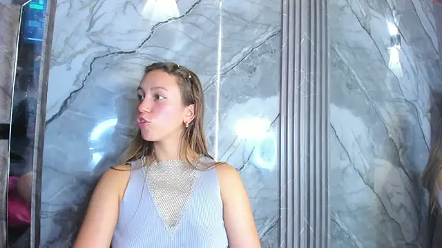 Manson_and_Zoe webcam