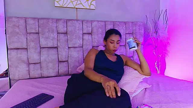 MelanyStone_ webcam