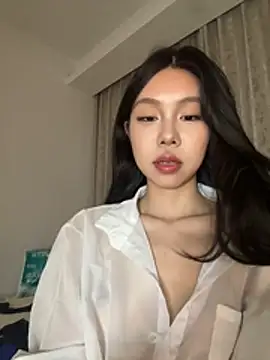 jolie_33 webcam