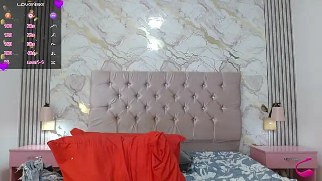 Mia_Hiills webcam