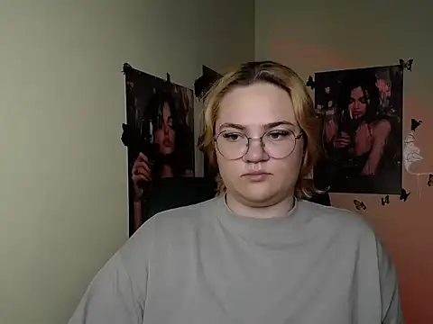 RinaRiii webcam