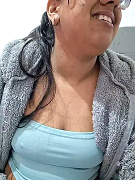 ZaidaWet webcam