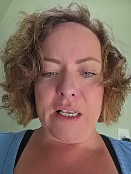 julimonroe webcam