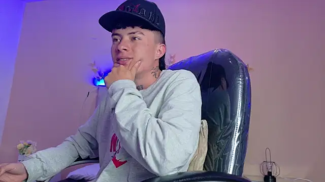 Nascary_Fox webcam