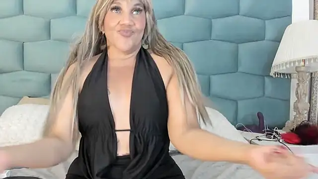 MiaMancini webcam