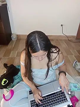 Antonella_Moreau webcam