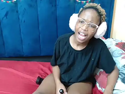 HotCreamyTea webcam