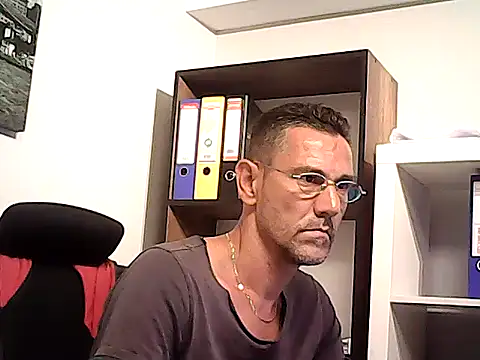 mastercharisma35 (Ask my age) - like tips pls. ı stand up for you.. okey