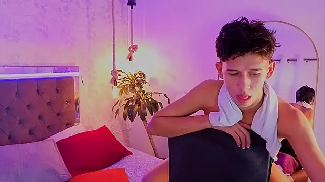 dave_eliot (M twink) - sexy dance naked with oil