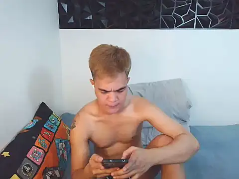 yourmikexxx (M young) - CUM WIITH ME