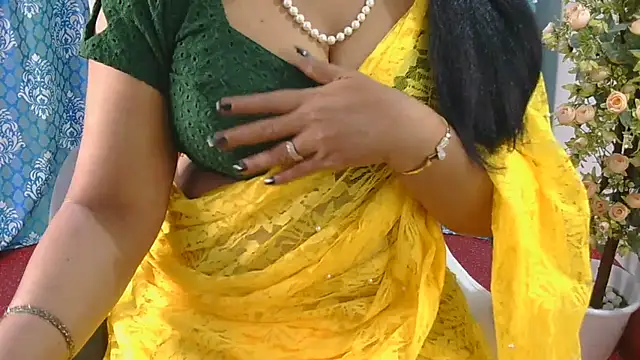 Mallu_Manisha webcam
