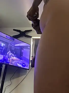 slumlords (Ask my age) - #american #cam2cam #cock-rating #daddies #hd #medium #middle-priced-privates #mobile #small-audience #straight #white
