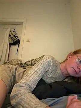 Watch jannis1992 live on EroticFlix - High definition streams